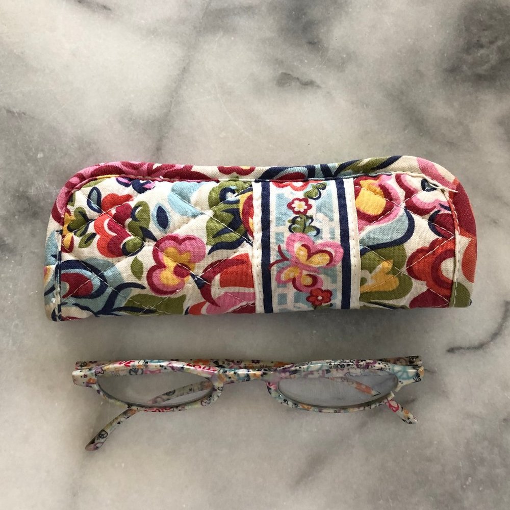 * SOLD * Vera Bradley - eyeglass case